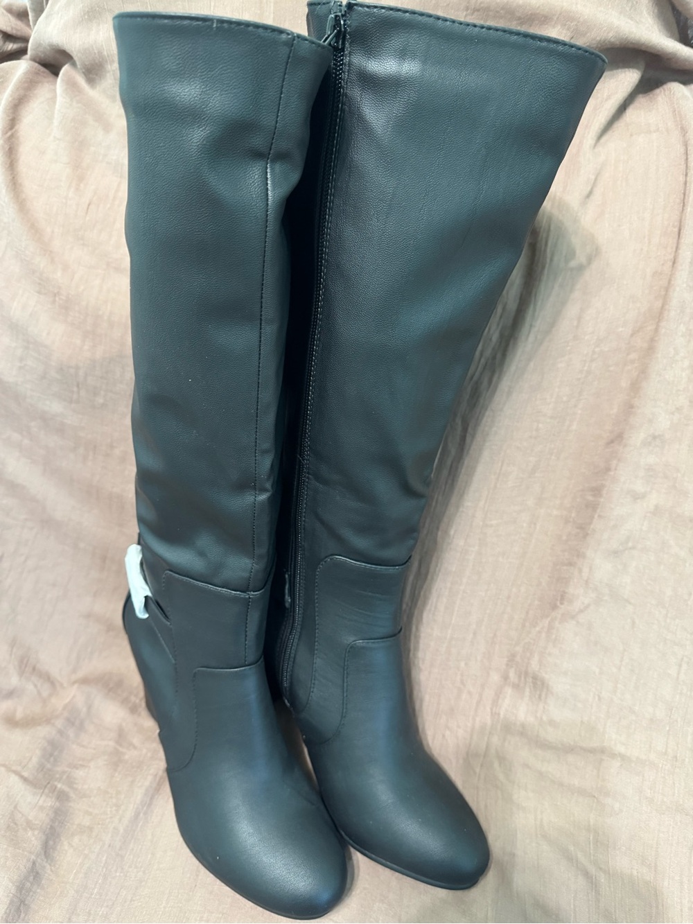 Women's Black Over-the-Knee Zip Heeled Boots
